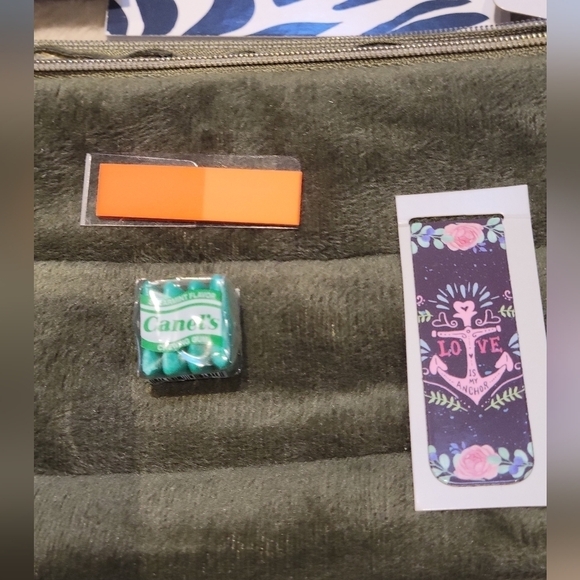 New 9 Item Bundle Set, Check The First Picture For All Details - Picture 5 of 12